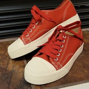 J Crew Red Canvas shoe size 7M⚘